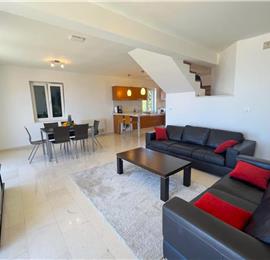 9 Bedroom Villa with Pool and Sea Views in Cavtat, sleeps 18